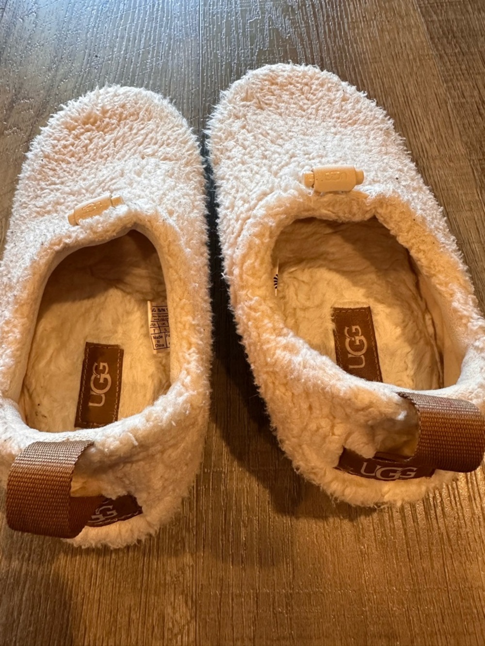 UGG Womens Plushy Slipper Natural/Chestnut Adjustable Cord Logo Womens Size 7 - Picture 5 of 11